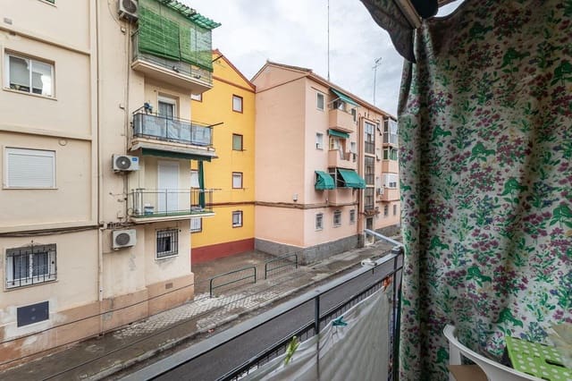 3 bedroom Flat for sale in Zaidin, Granada city - € 125,000 (Ref: 9807930)