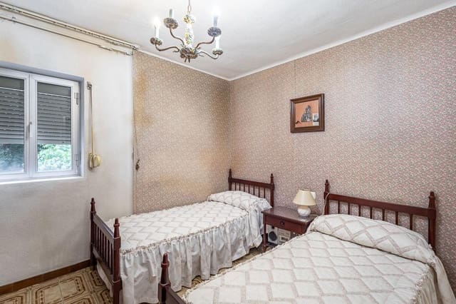 3 bedroom Flat for sale in Zaidin, Granada city - € 125,000 (Ref: 9807930)