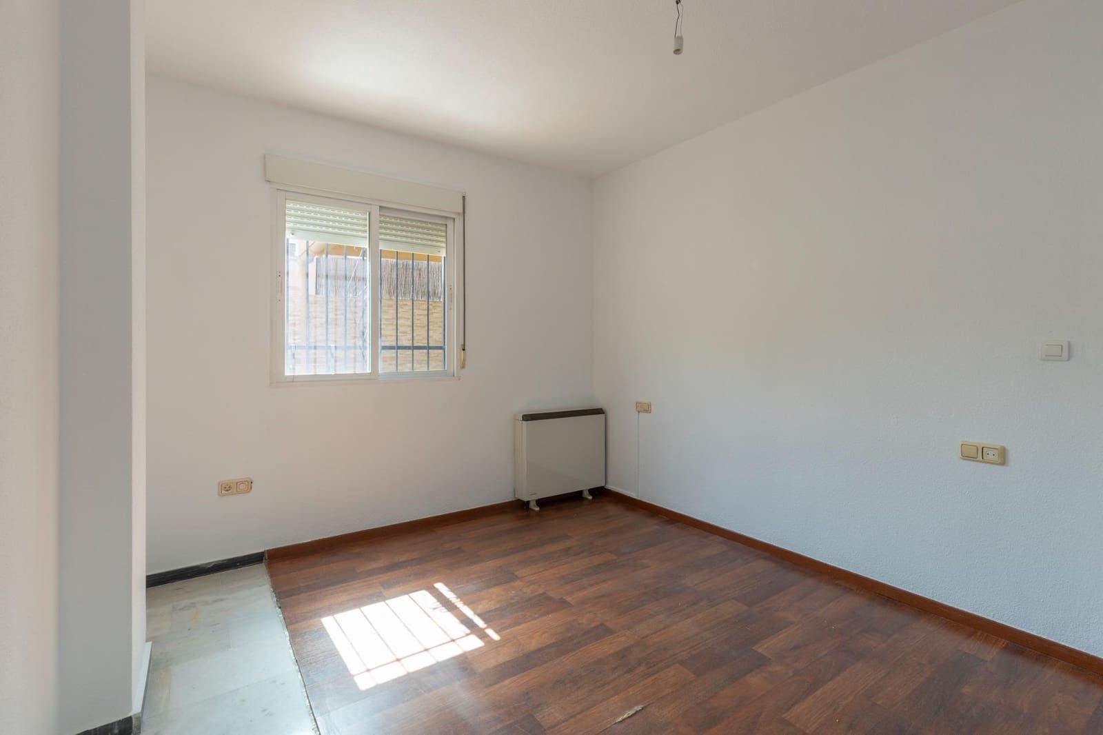 Piso de 2 habitaciones en Armilla en venta - 169.000 € (Ref: 9811555)