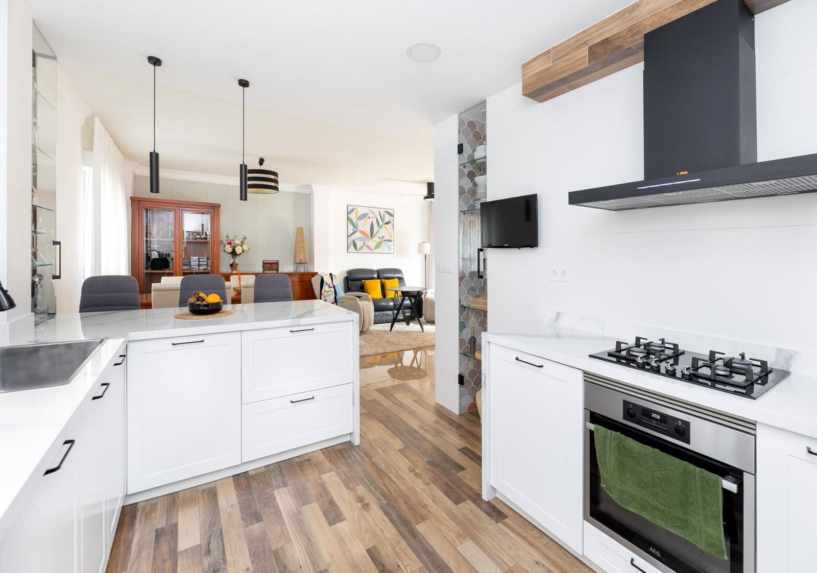 3 quarto Moradia Geminada para venda em Jun com garagem - 290 000 € (Ref: 9815828)