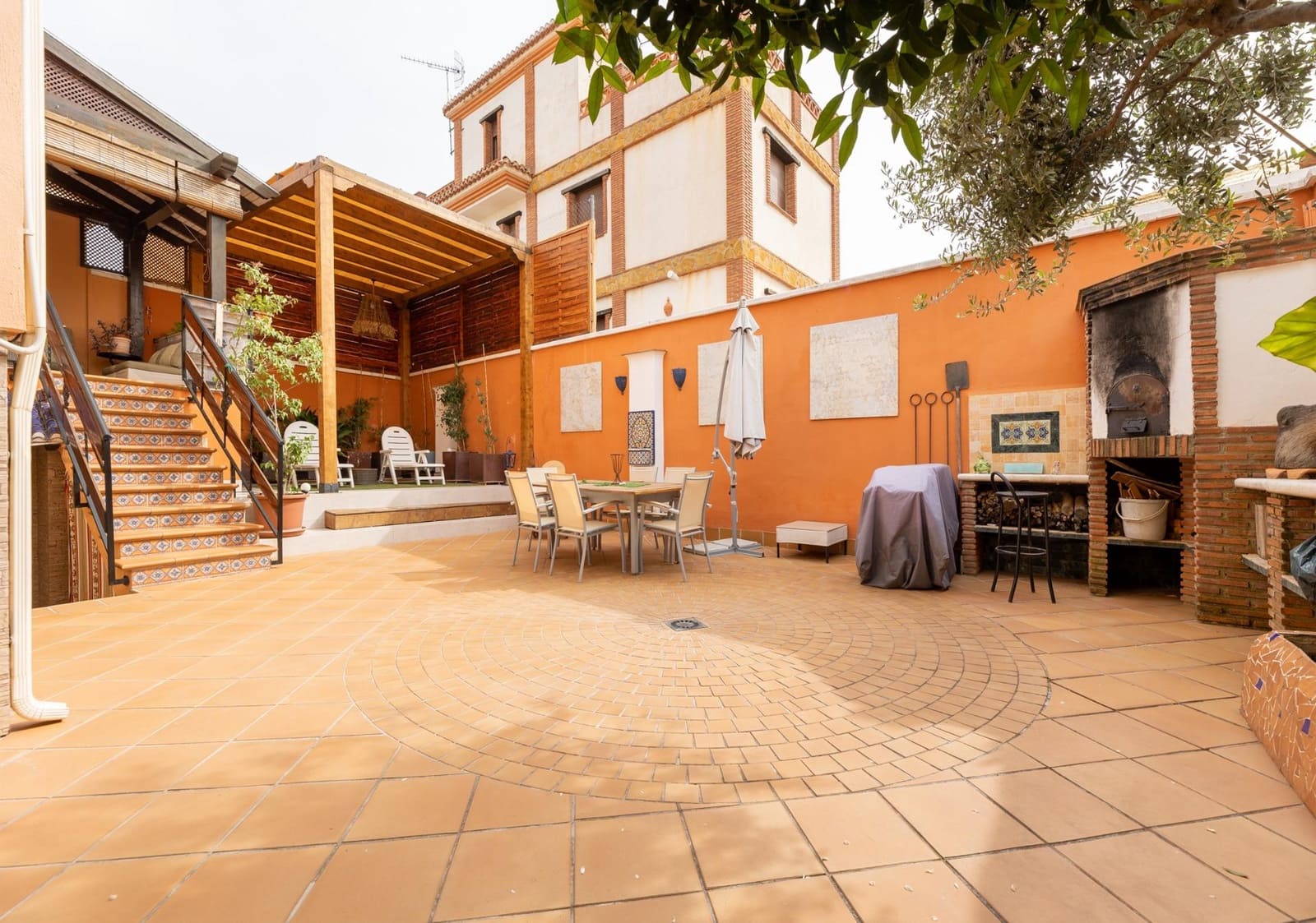 3 quarto Moradia Geminada para venda em Jun com garagem - 290 000 € (Ref: 9815828)