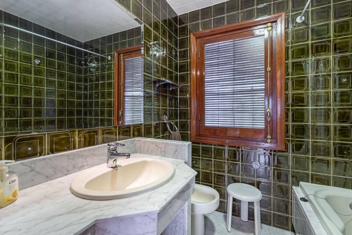 7 bedroom Villa for sale in Huetor Vega with pool garage - € 875,000 (Ref: 9818171)
