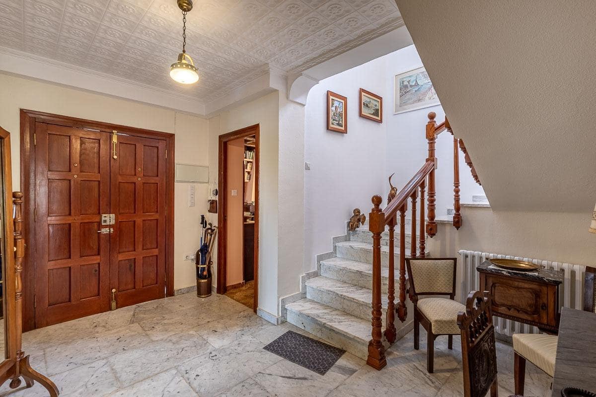 7 bedroom Villa for sale in Huetor Vega with pool garage - € 875,000 (Ref: 9818171)