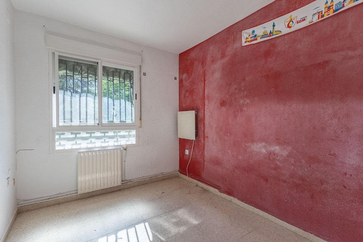 4 Zimmer Wohnung zu verkaufen in Granada Stadt mit Garage - 315.000 € (Ref: 9818173)