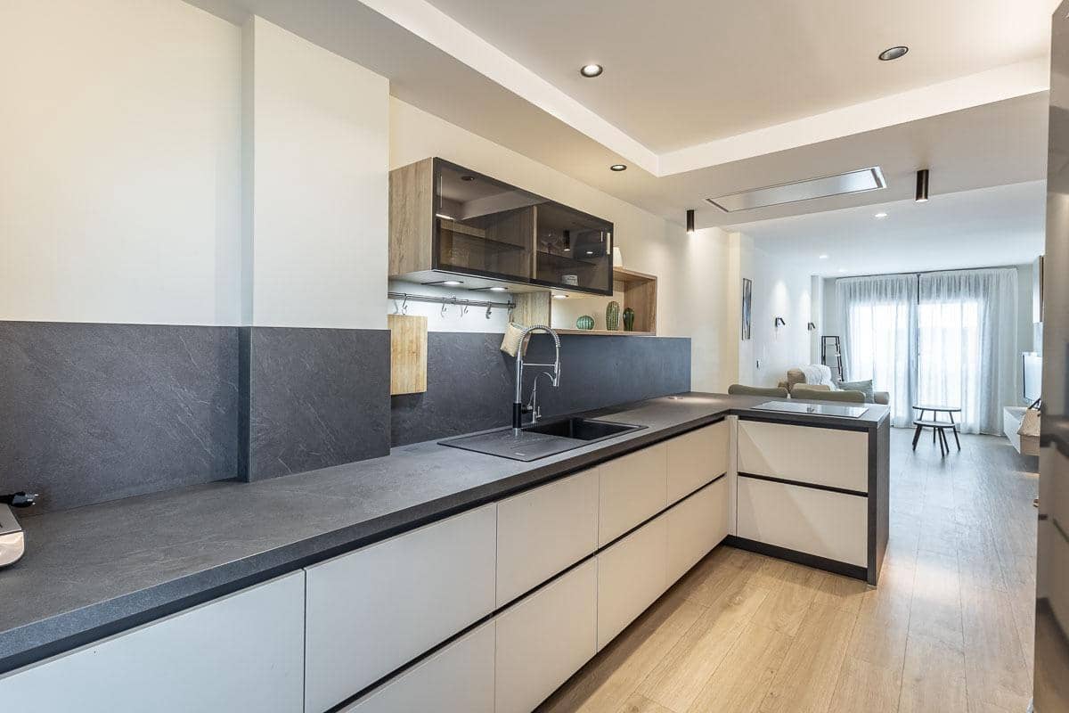 3 quarto Moradia em Banda para venda em Albolote com garagem - 375 000 € (Ref: 9818174)