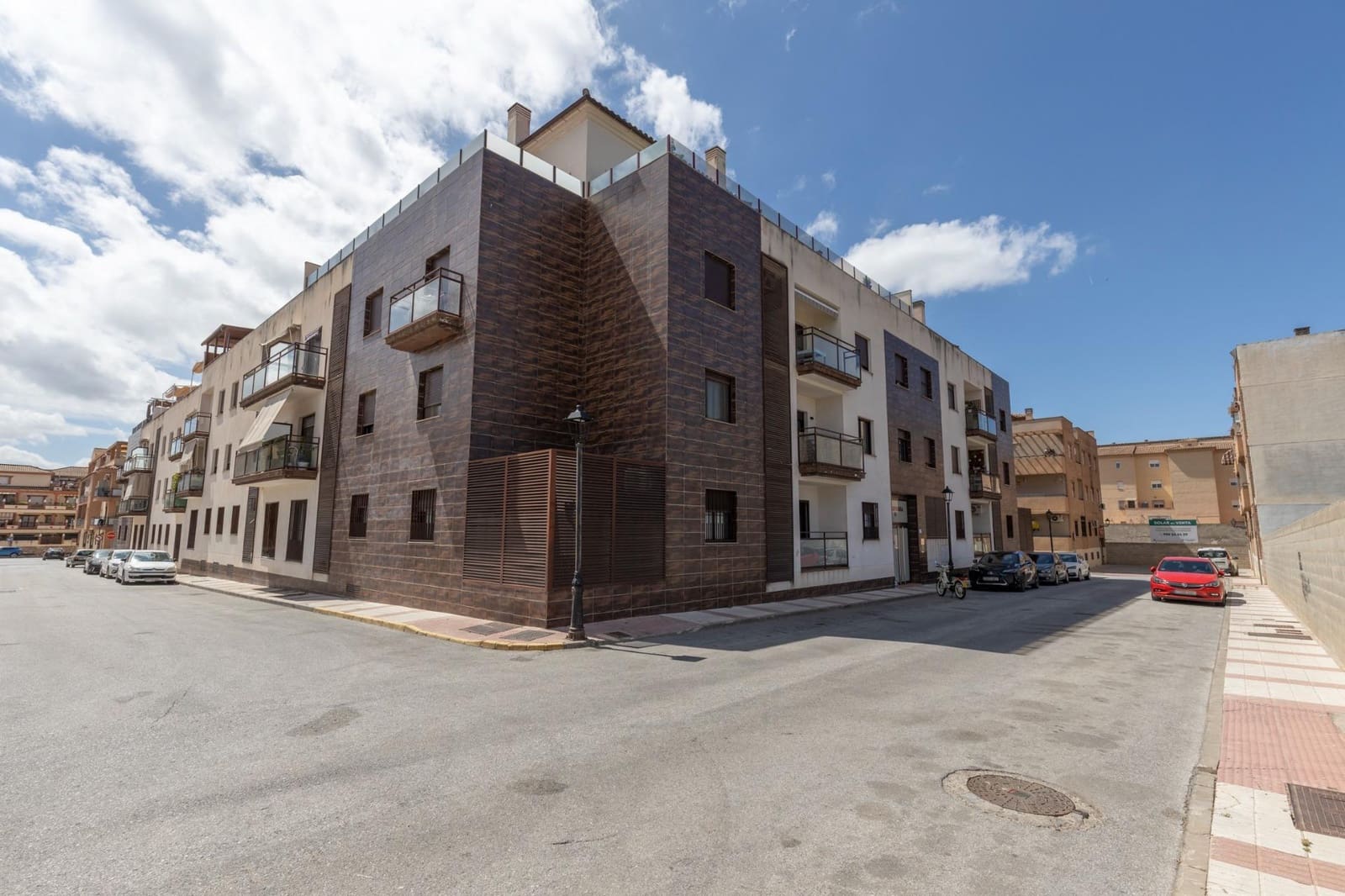 3 bedroom Flat for sale in Atarfe with garage - € 179,000 (Ref: 9829066)