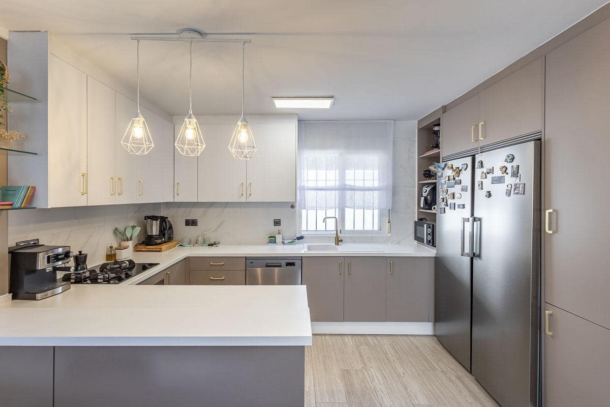 3 chambre Villa/Maison Semi-Mitoyenne à vendre à Ventas de Huelma avec piscine garage - 170 000 € (Ref: 9846195)