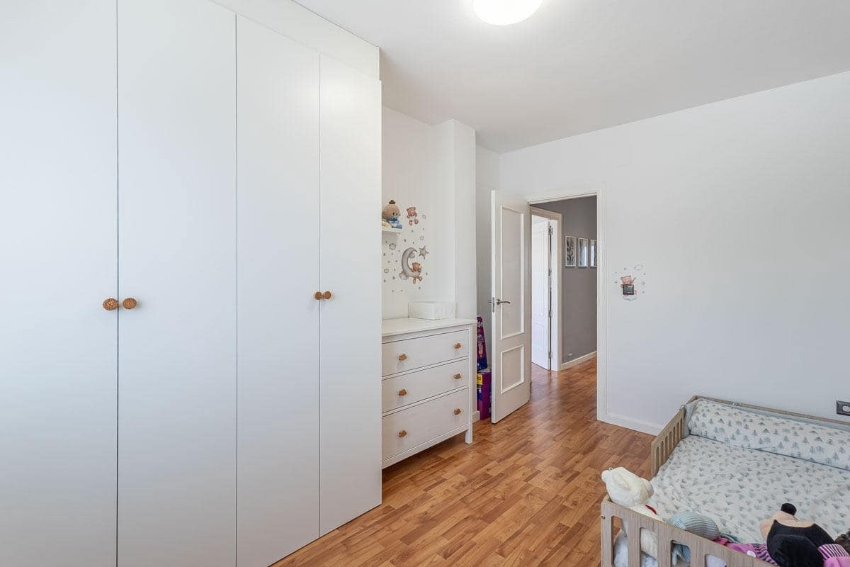 3 chambre Villa/Maison Semi-Mitoyenne à vendre à Ventas de Huelma avec piscine garage - 170 000 € (Ref: 9846195)