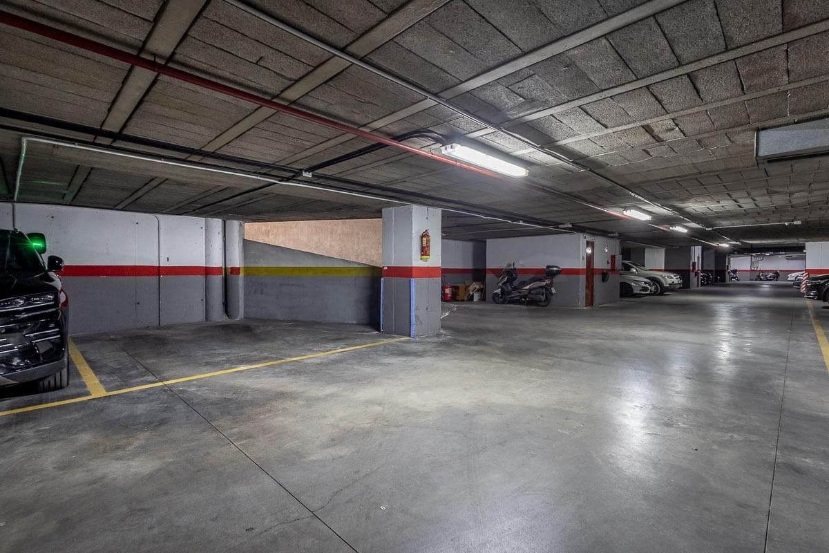 3 sovrum Lägenhet till salu i Granada stad med pool garage - 379 000 € (Ref: 9849321)