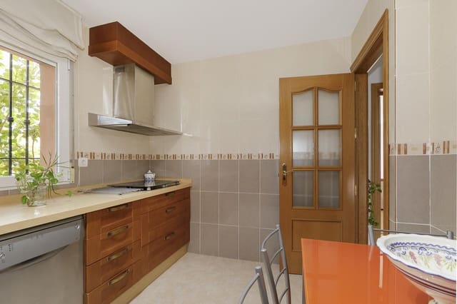 5 slaapkamer Villa te koop in Gójar met zwembad - € 360.000 (Ref: 9849323)