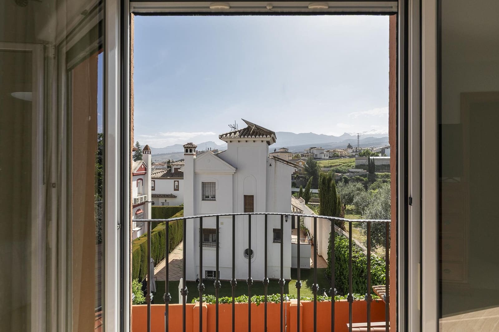 5 bedroom Villa for sale in Gojar with pool - € 360,000 (Ref: 9849323)