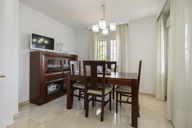 5 slaapkamer Villa te koop in Gójar met zwembad - € 360.000 (Ref: 9849323)