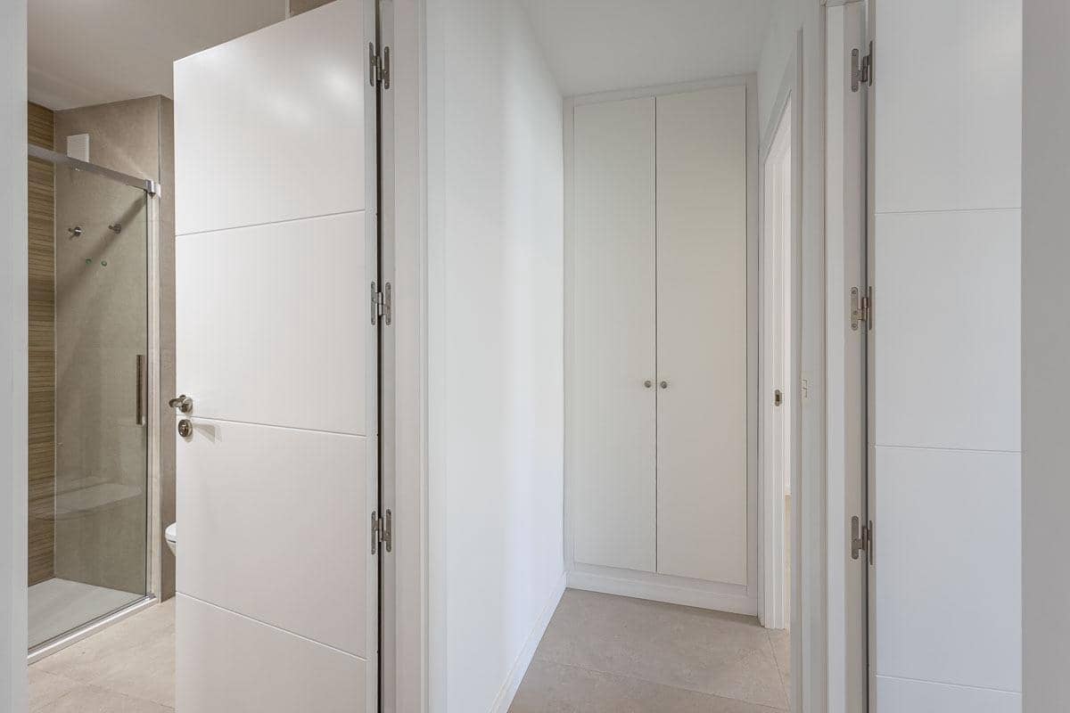 2 bedroom Flat for rent in Granada city with garage - € 850 (Ref: 9860076)