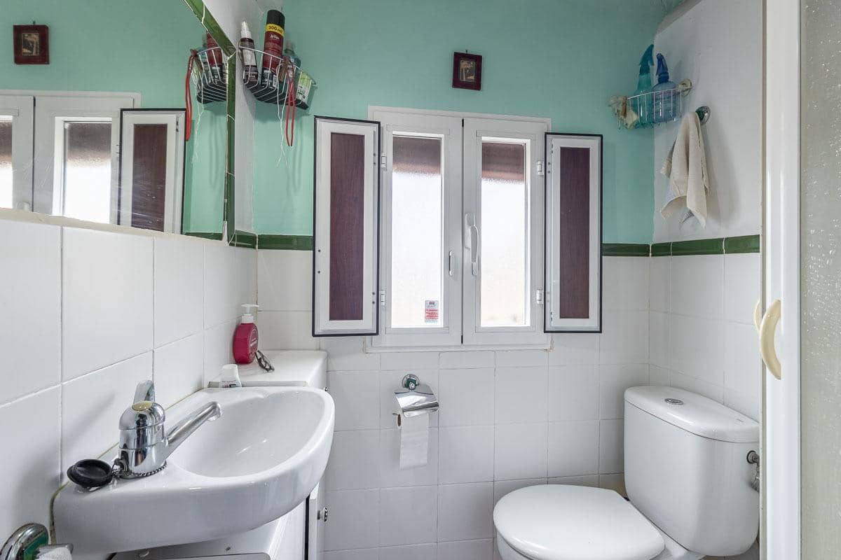 1 slaapkamer Rijtjeshuis te koop in Granada stad - € 225.000 (Ref: 9860077)