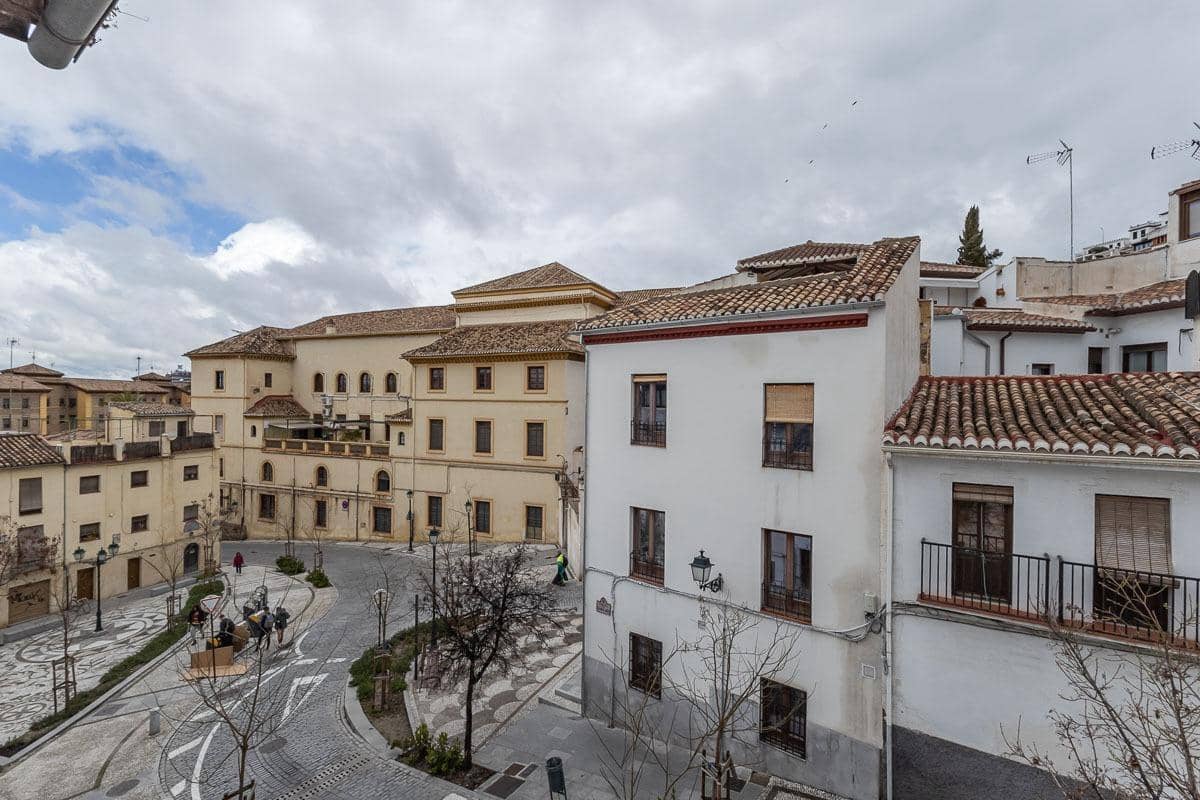 1 slaapkamer Rijtjeshuis te koop in Granada stad - € 225.000 (Ref: 9860077)