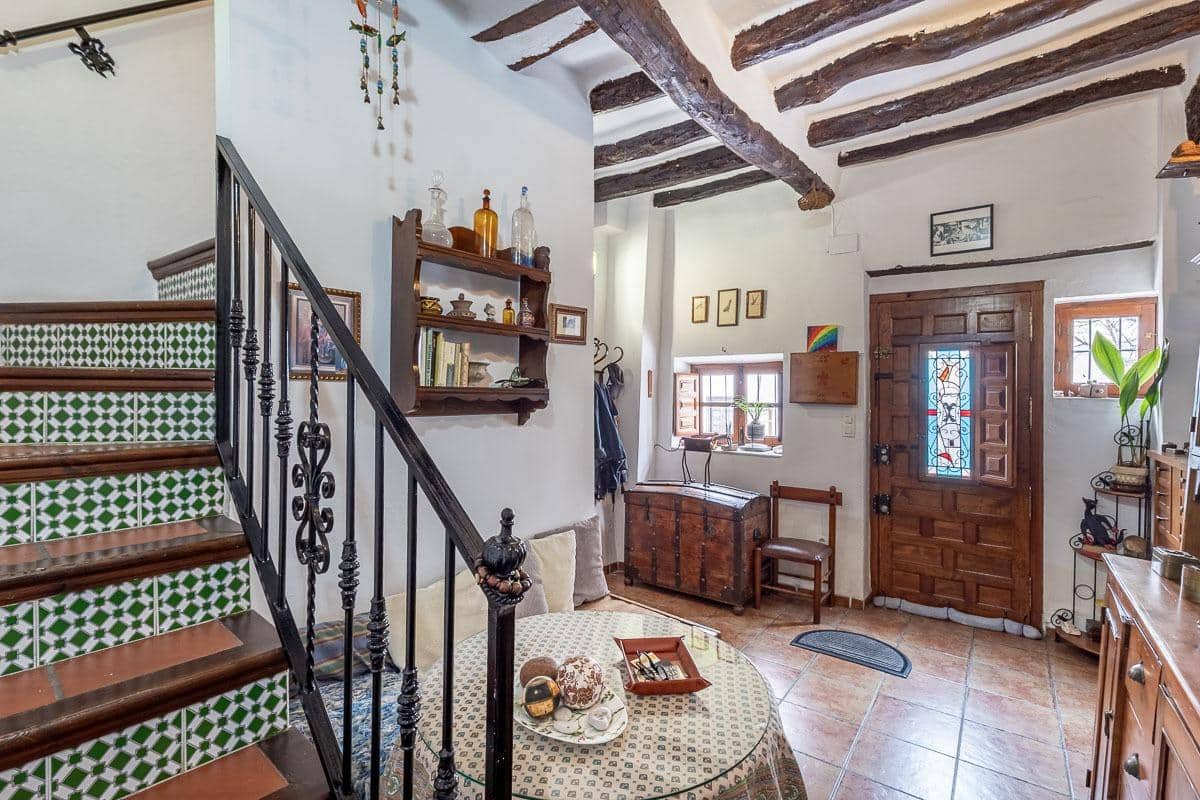 1 slaapkamer Rijtjeshuis te koop in Granada stad - € 225.000 (Ref: 9860077)
