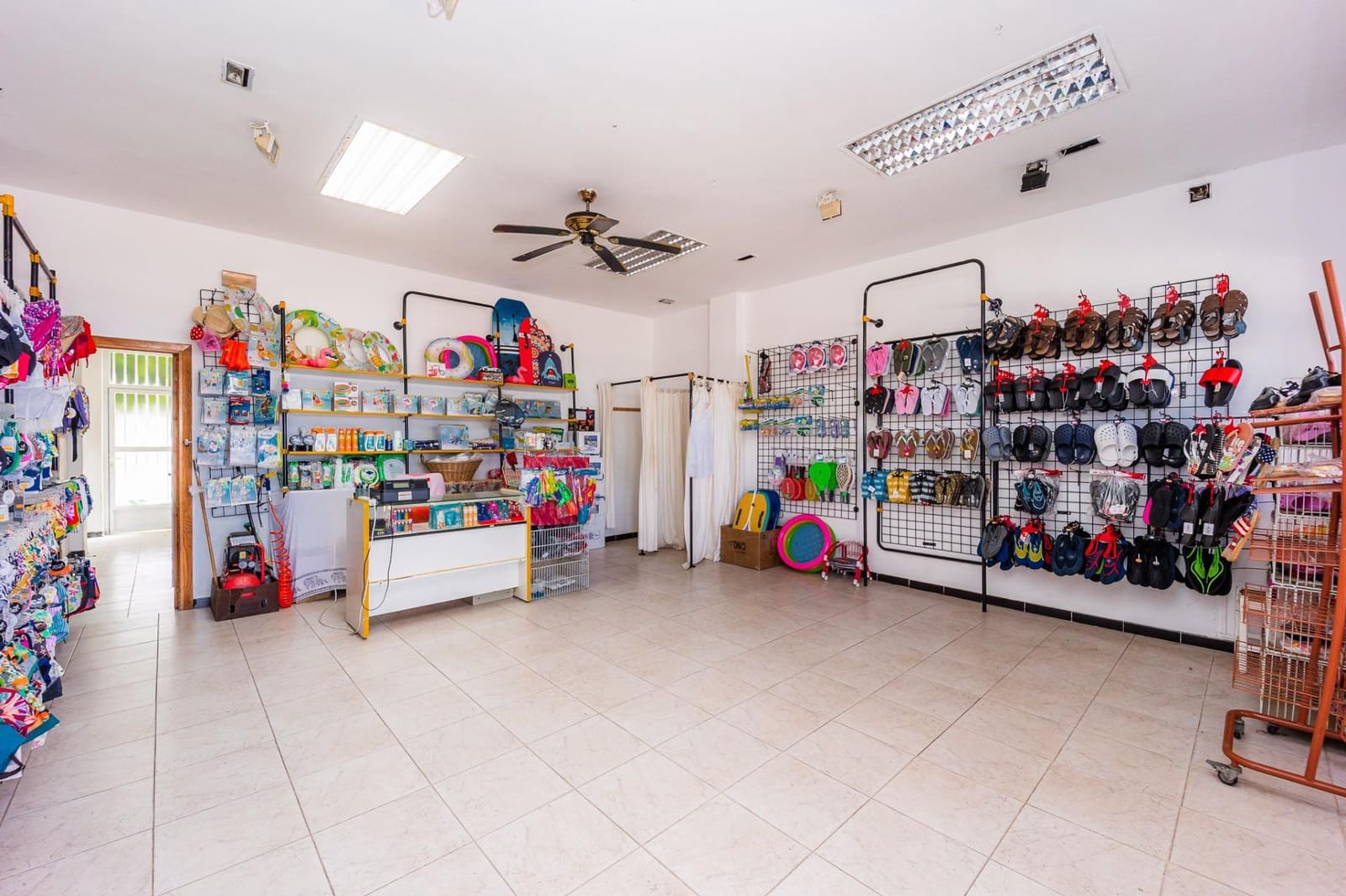 2 quarto Comercial para venda em Salobrena - 258 000 € (Ref: 9861850)