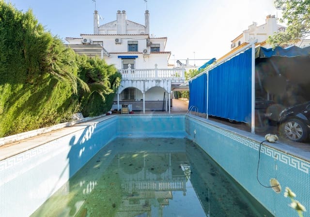 6 sovrum Radhus till salu i Peligros med pool - 290 000 € (Ref: 9866984)