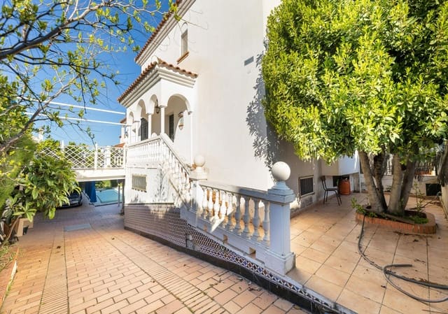 6 sovrum Radhus till salu i Peligros med pool - 290 000 € (Ref: 9866984)
