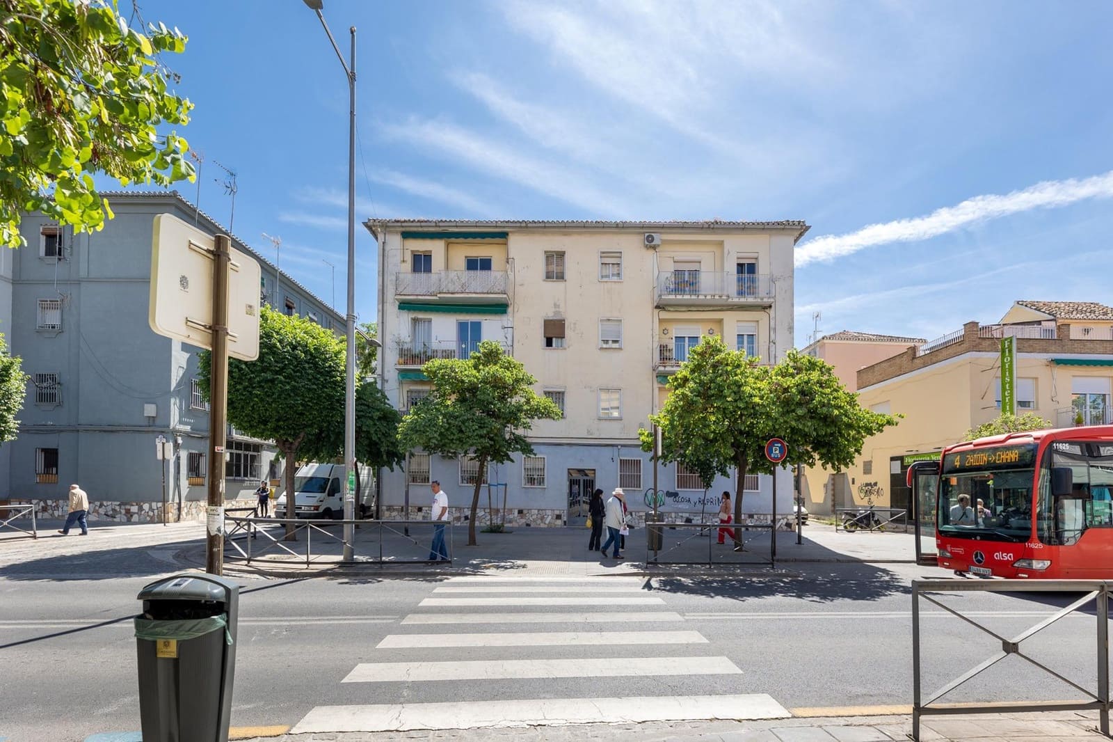2 bedroom Flat for sale in Granada city - € 135,000 (Ref: 9868556)