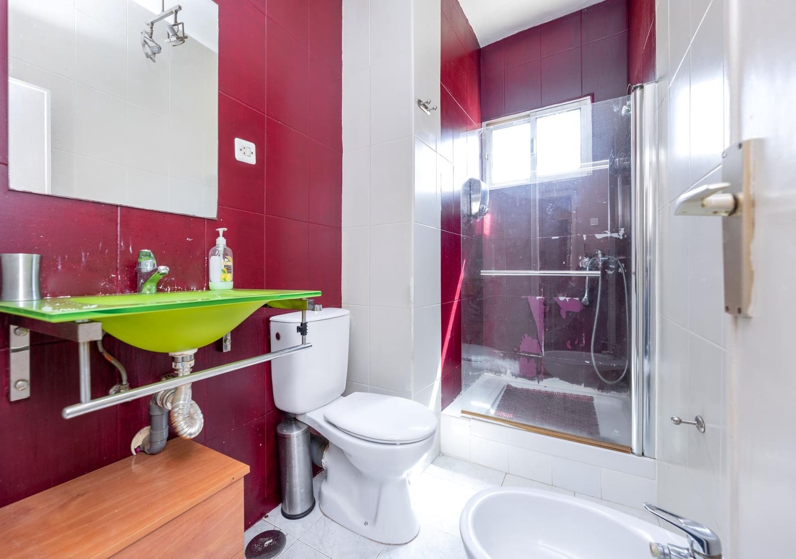 2 bedroom Flat for sale in Granada city - € 135,000 (Ref: 9868556)