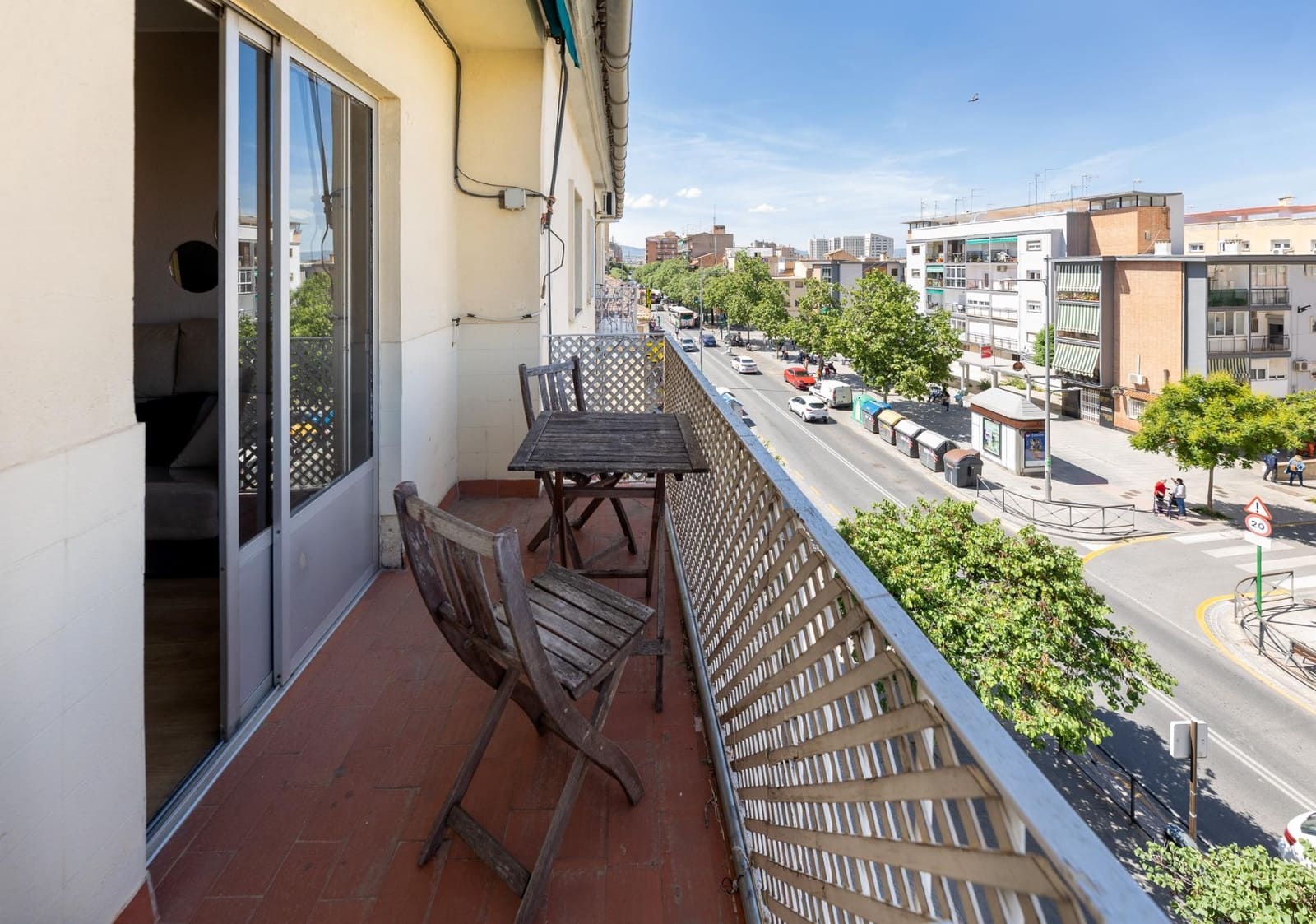 2 bedroom Flat for sale in Granada city - € 135,000 (Ref: 9868556)