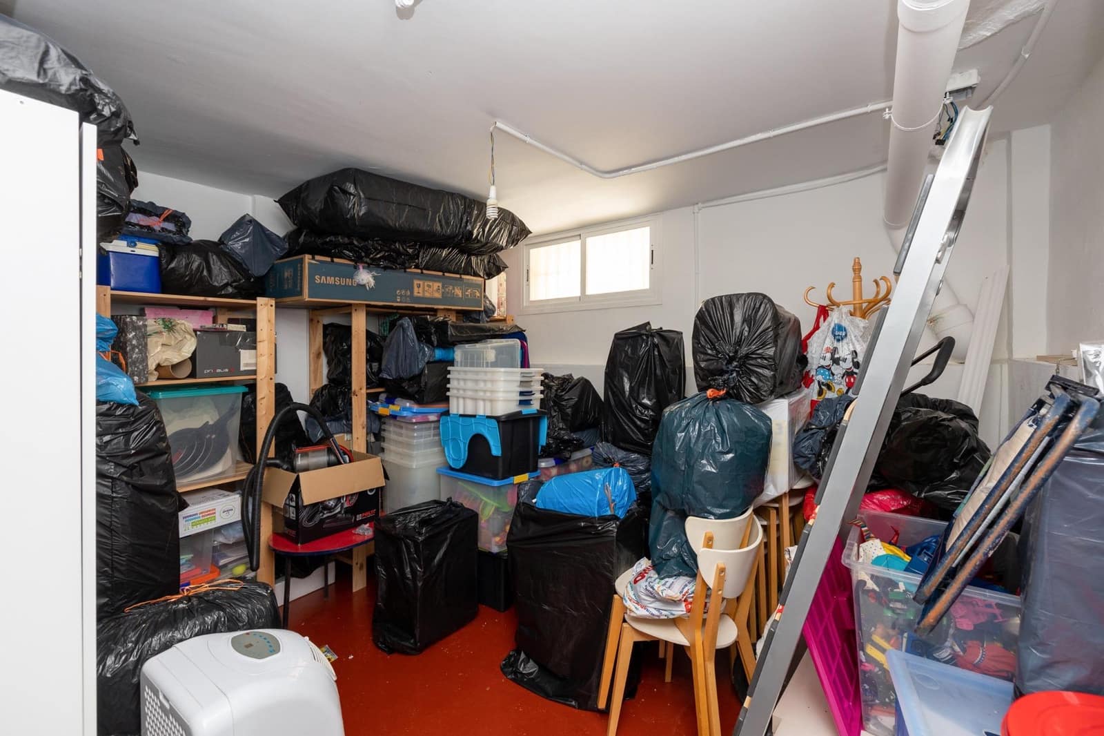 5 makuuhuone Paritalo myytävänä paikassa Belicena mukana 
autotalli - 265 000 € (Ref: 9876388)