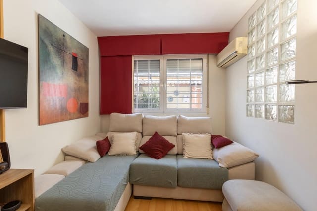 Adosado de 5 habitaciones en Armilla en venta con garaje - 295.000 € (Ref: 9884763)