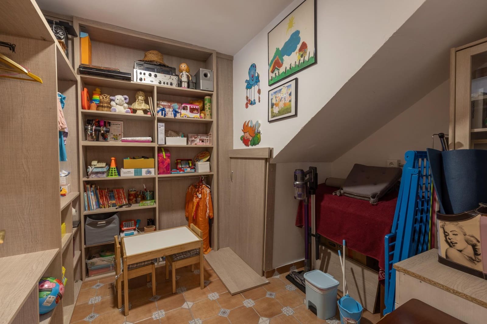 5 slaapkamer Rijtjeshuis te koop in Armilla met garage - € 295.000 (Ref: 9884763)