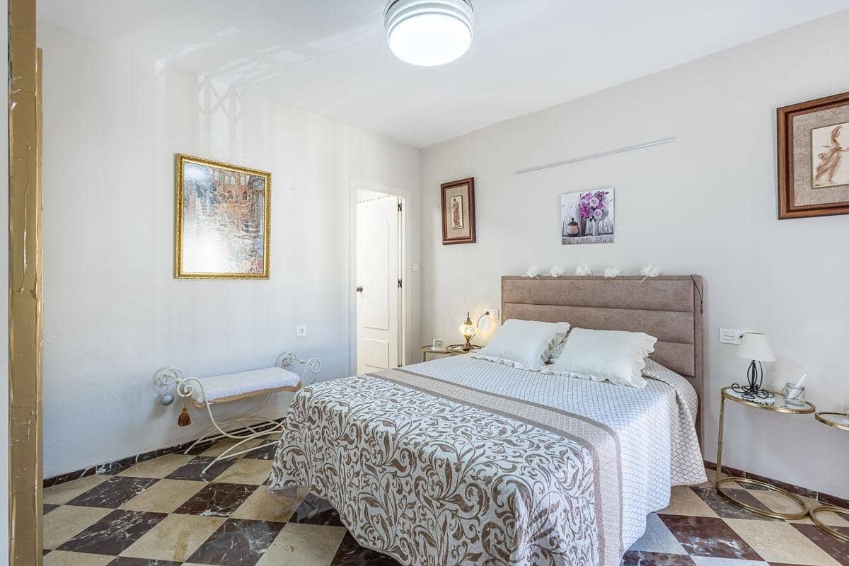 4 sovrum Lägenhet till salu i Cenes de la Vega med pool garage - 219 000 € (Ref: 9890352)
