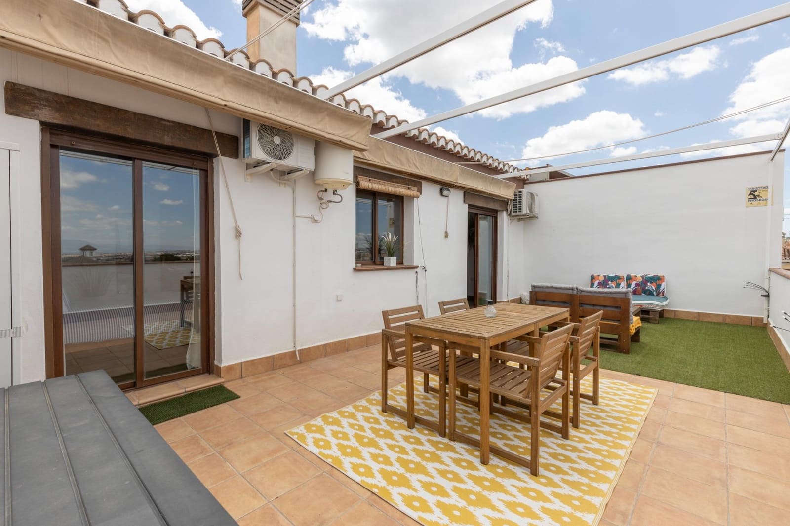 2 Zimmer Penthouse zu verkaufen in La Zubia mit Garage - 265.000 € (Ref: 9892316)