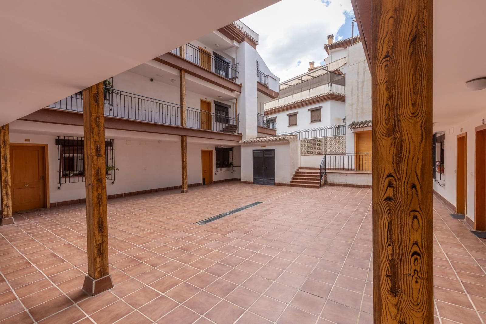 2 Zimmer Penthouse zu verkaufen in La Zubia mit Garage - 265.000 € (Ref: 9892316)