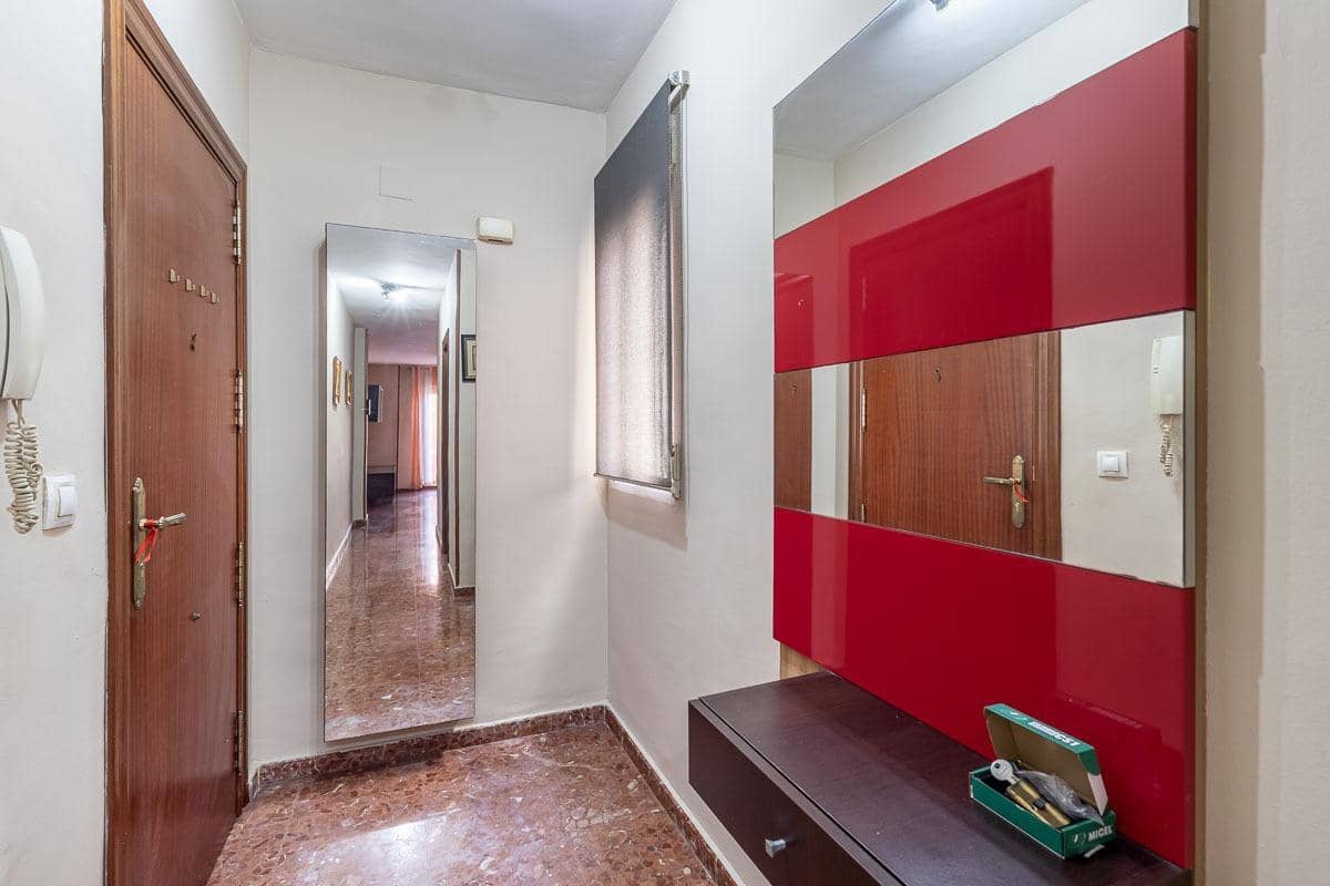 2 bedroom Flat for sale in Maracena with garage - € 164,000 (Ref: 9896303)