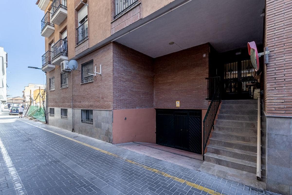 2 bedroom Flat for sale in Maracena with garage - € 164,000 (Ref: 9896303)