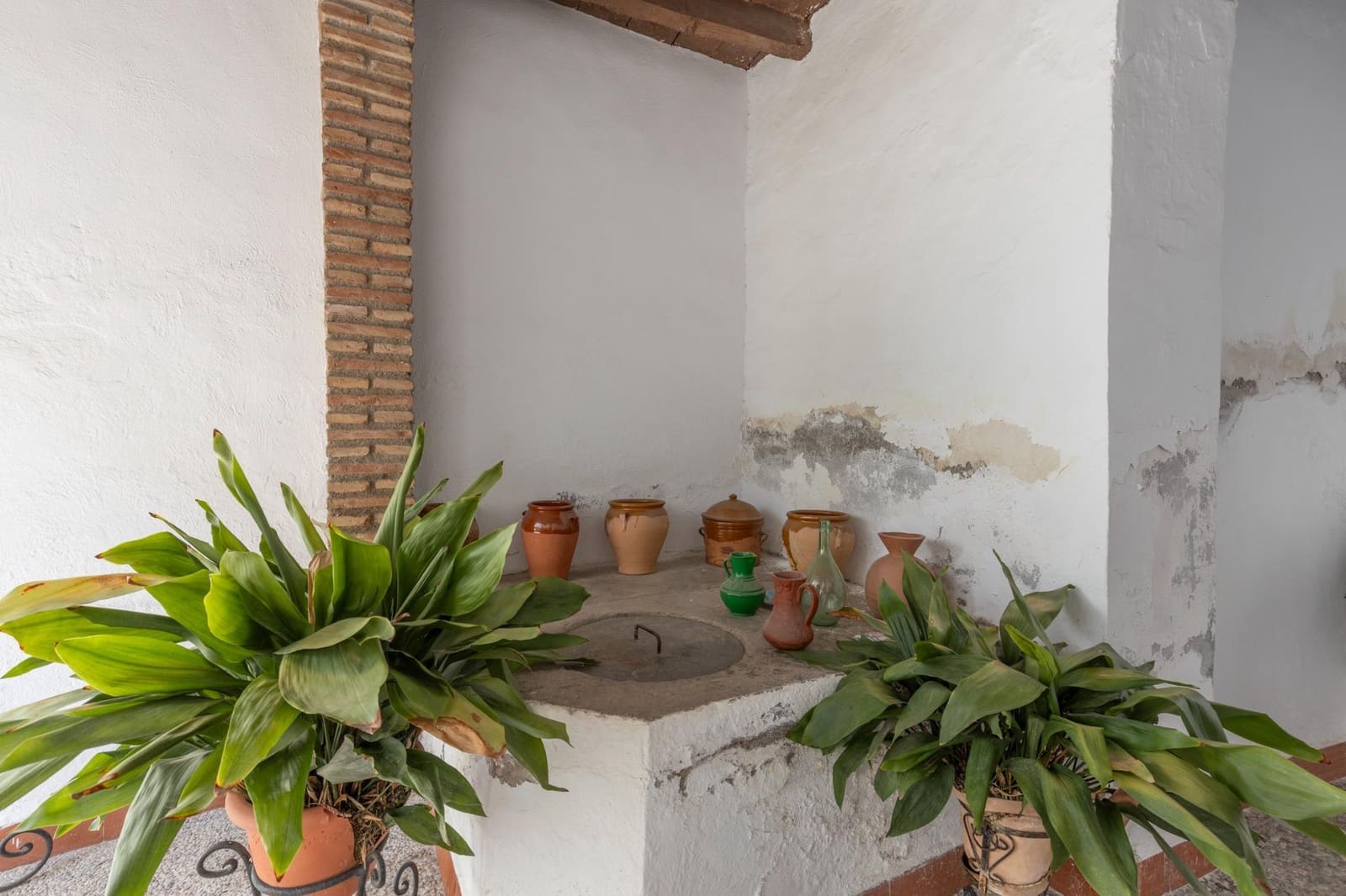 12 bedroom Finca/Country House for sale in Huetor Vega with garage - € 495,000 (Ref: 9899156)