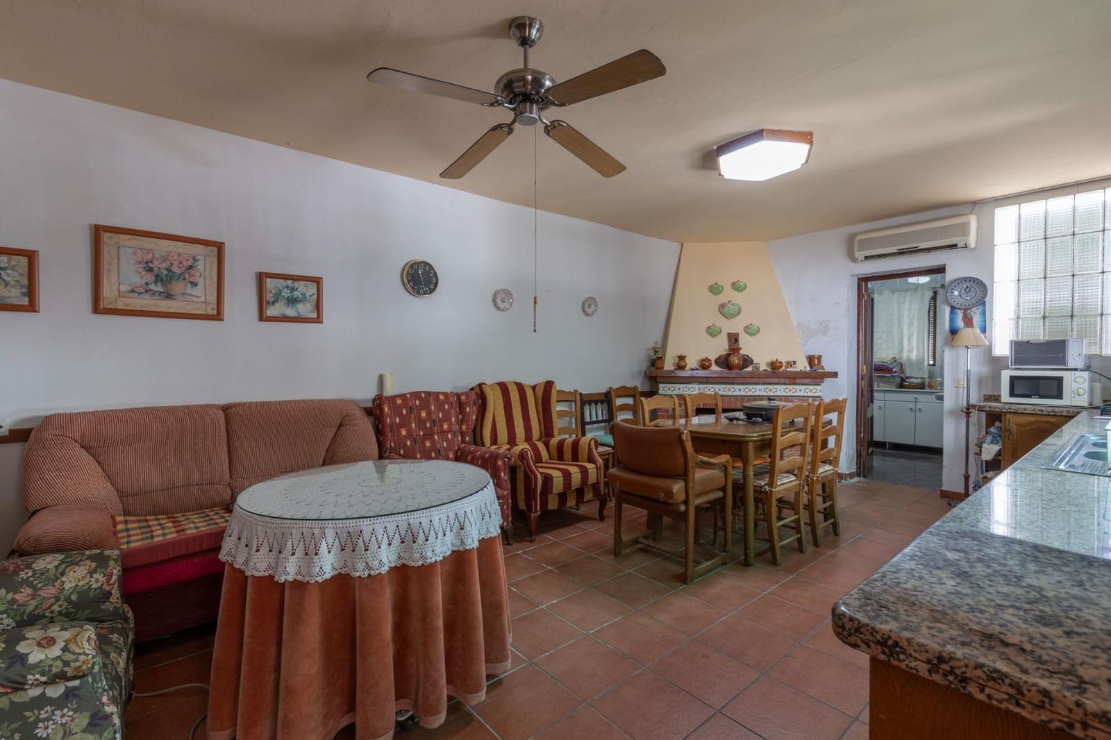 12 bedroom Finca/Country House for sale in Huetor Vega with garage - € 495,000 (Ref: 9899156)