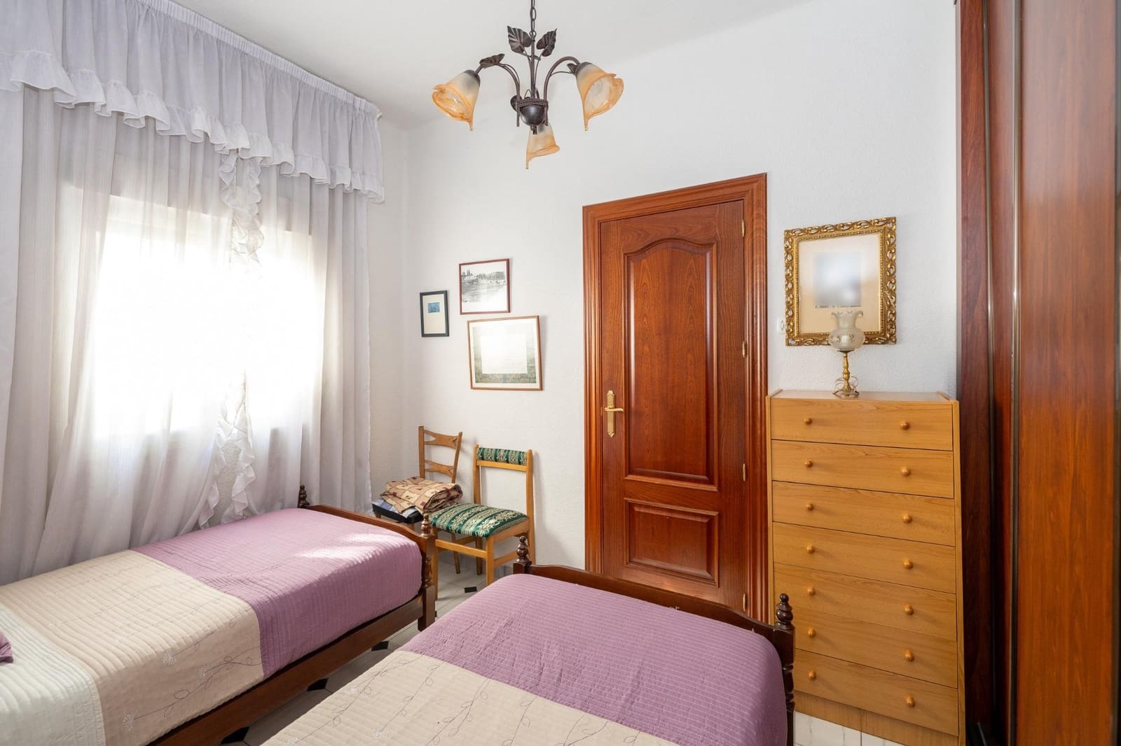 3 slaapkamer Flat te koop in Granada stad - € 124.900 (Ref: 9899158)