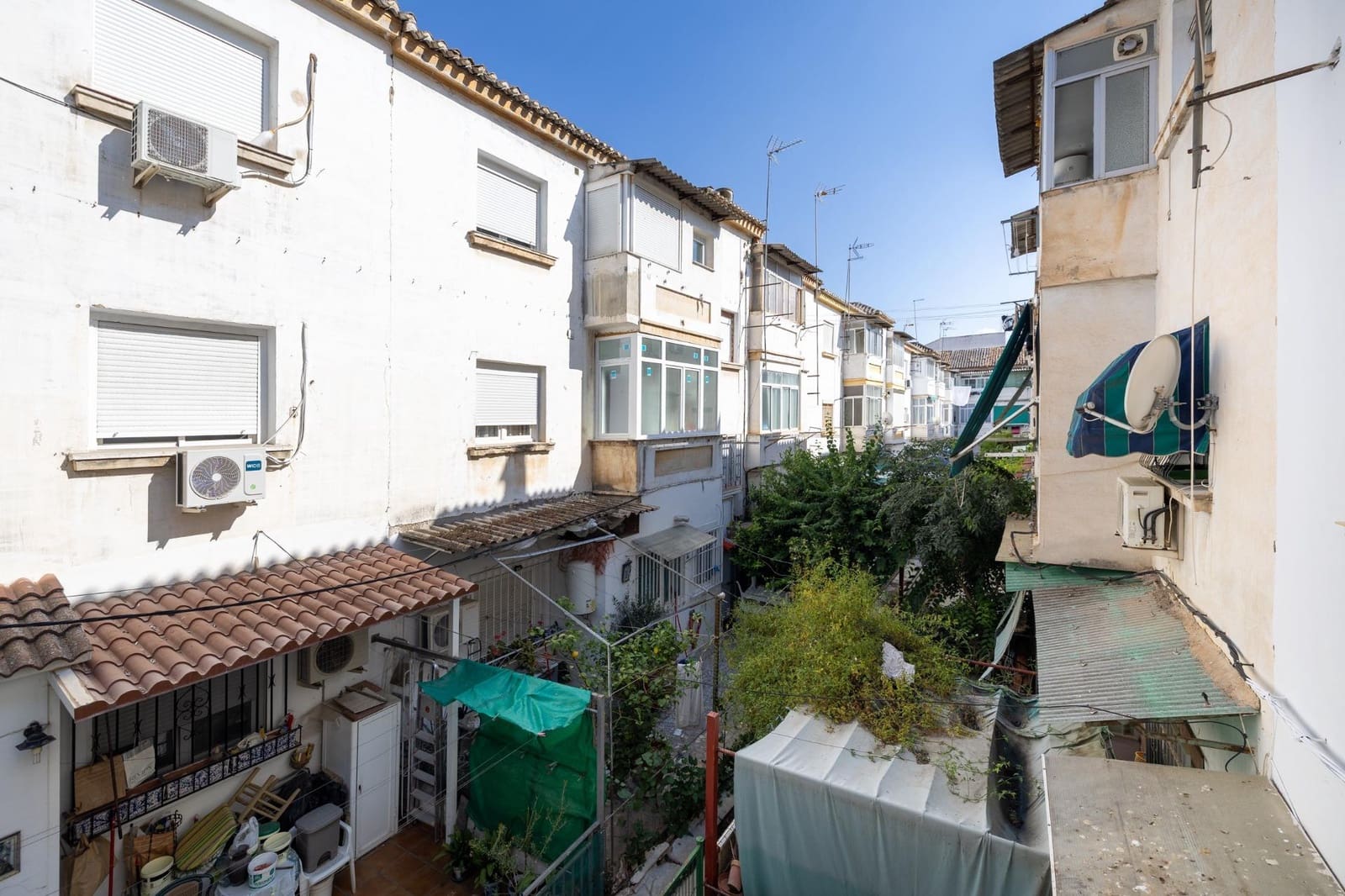 3 slaapkamer Flat te koop in Granada stad - € 124.900 (Ref: 9899158)