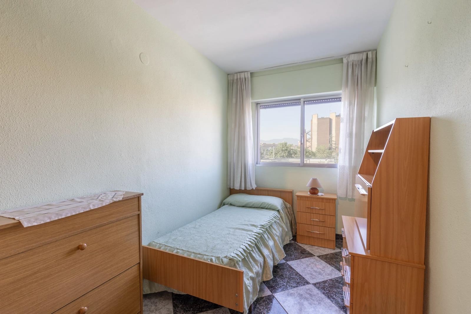 4 makuuhuone Asunto myytävänä paikassa Granada kaupunki - 345 000 € (Ref: 9903903)