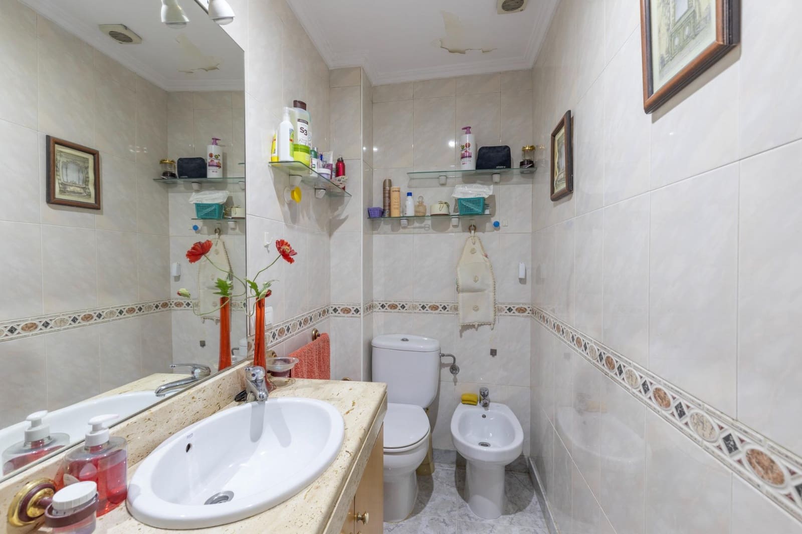 2 Zimmer Wohnung zu verkaufen in Granada Stadt - 220.000 € (Ref: 9907559)