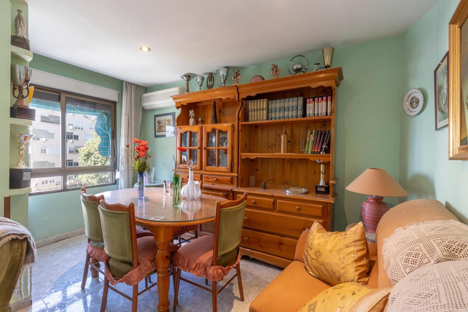 2 Zimmer Wohnung zu verkaufen in Granada Stadt - 220.000 € (Ref: 9907559)
