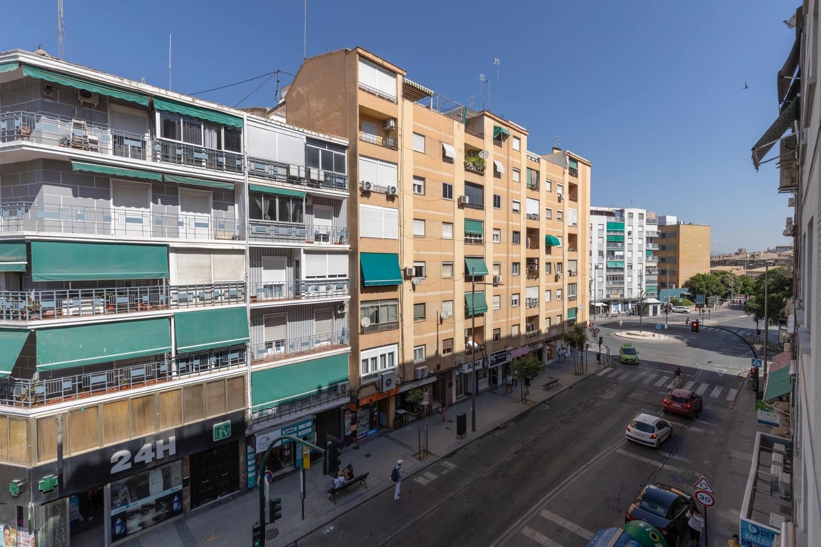 2 Zimmer Wohnung zu verkaufen in Granada Stadt - 220.000 € (Ref: 9907559)