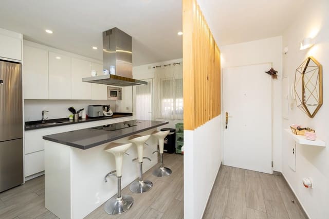 3 makuuhuone Asunto myytävänä paikassa Atarfe mukana 
autotalli - 165 000 € (Ref: 9911015)