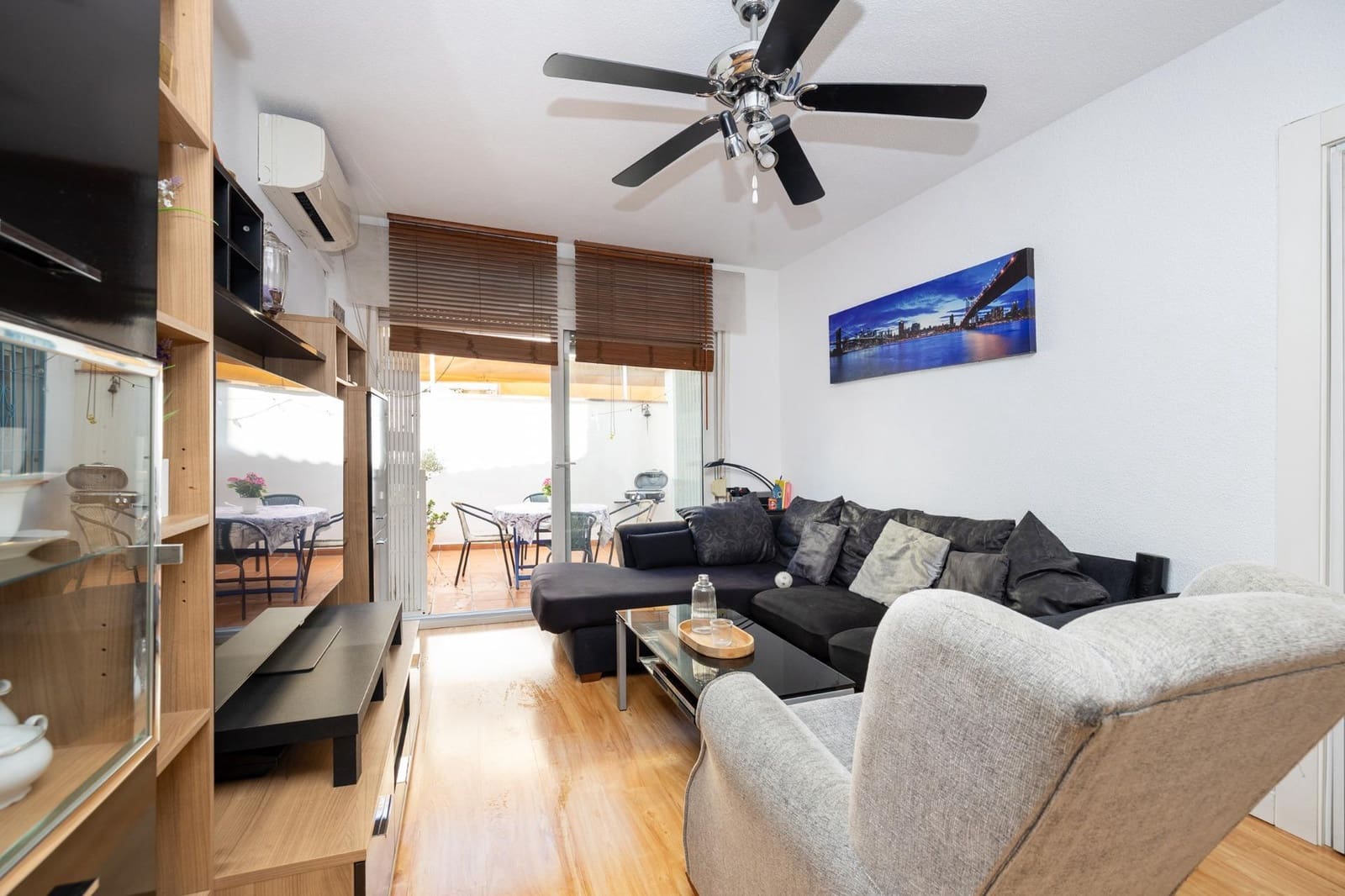 3 soveværelse Rækkehus til salg i Granada by med garage - € 319.000 (Ref: 9911017)