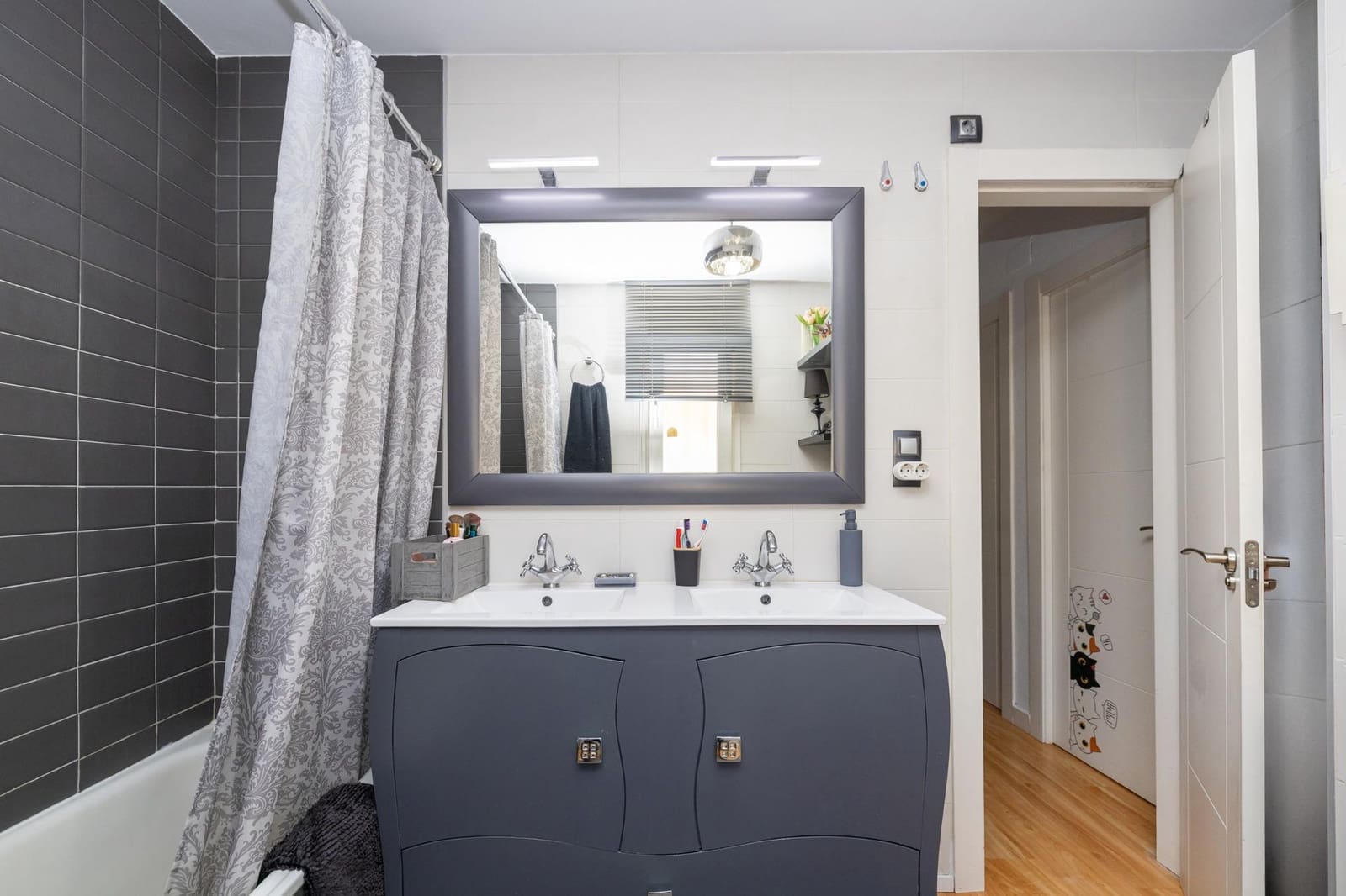 3 soveværelse Rækkehus til salg i Granada by med garage - € 319.000 (Ref: 9911017)