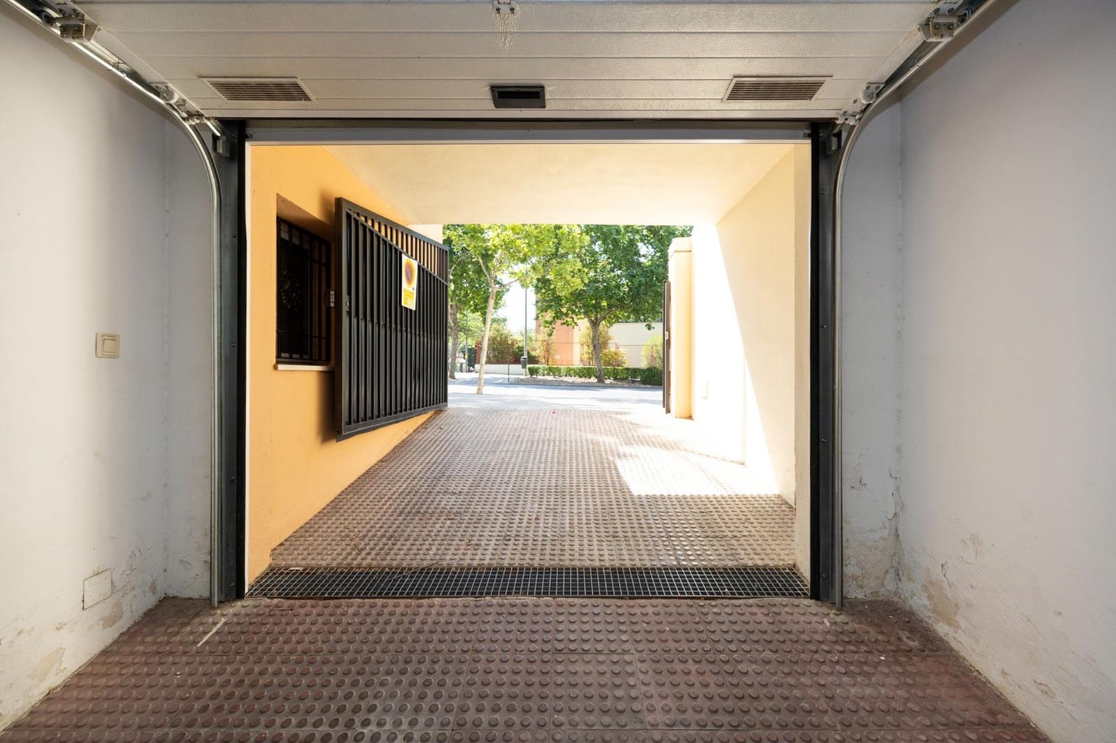 3 soveværelse Rækkehus til salg i Granada by med garage - € 319.000 (Ref: 9911017)