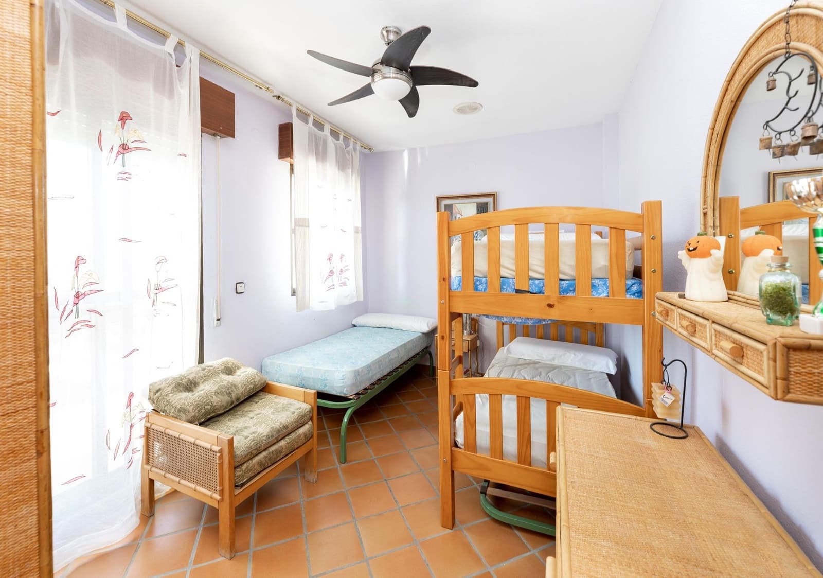 5 bedroom Villa for sale in Albolote with pool - € 330,000 (Ref: 9922274)