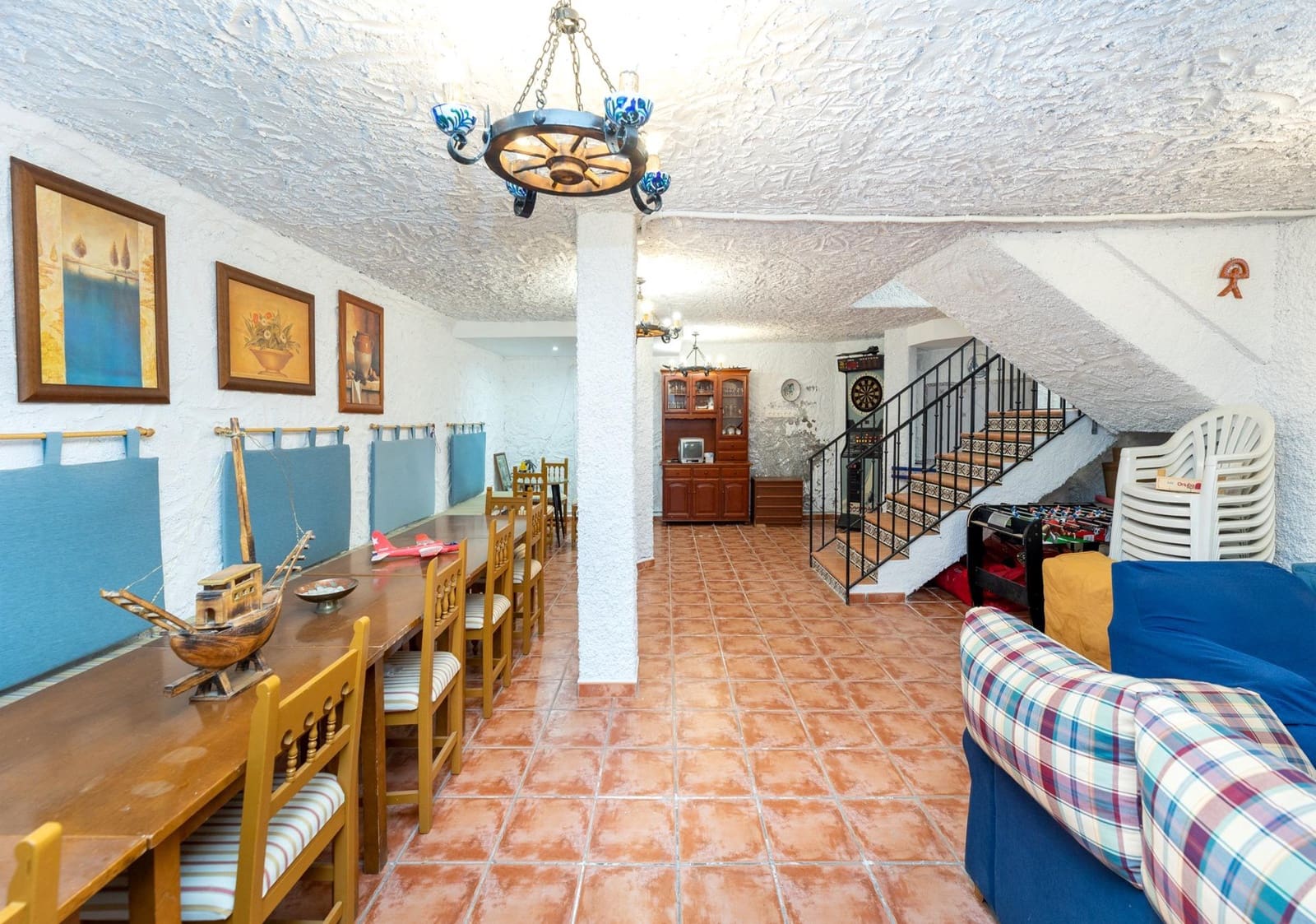 5 bedroom Villa for sale in Albolote with pool - € 330,000 (Ref: 9922274)