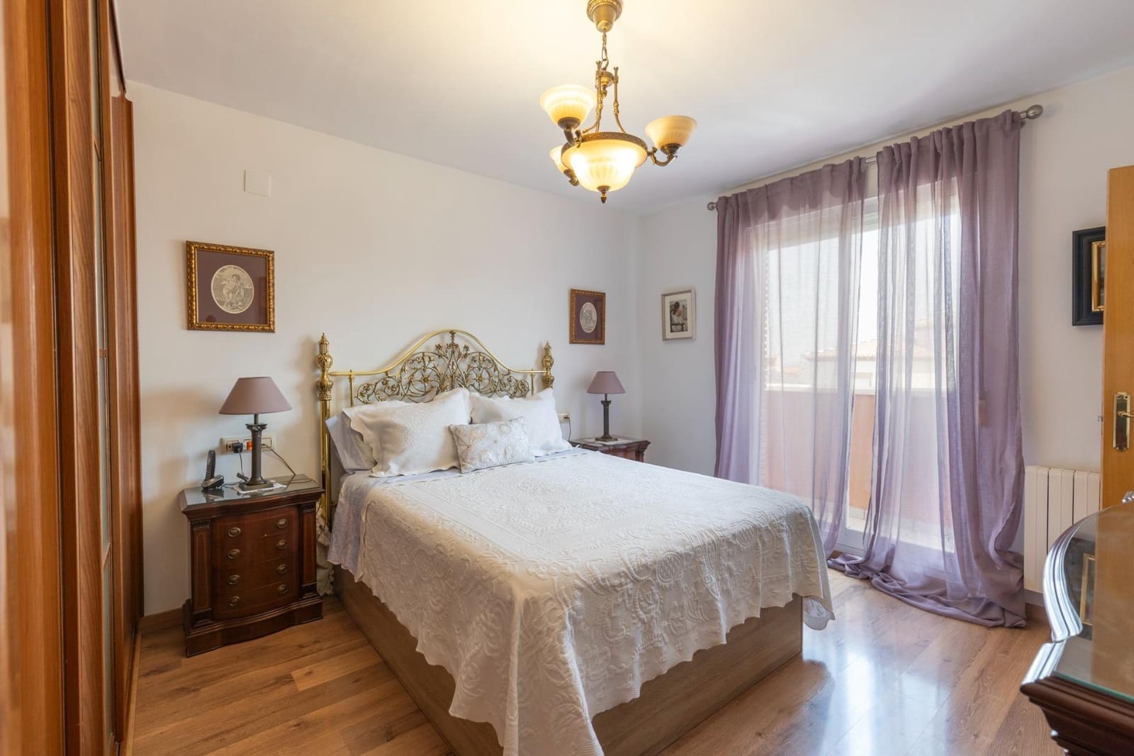 4 bedroom Villa for sale in La Zubia with pool garage - € 389,000 (Ref: 9924598)