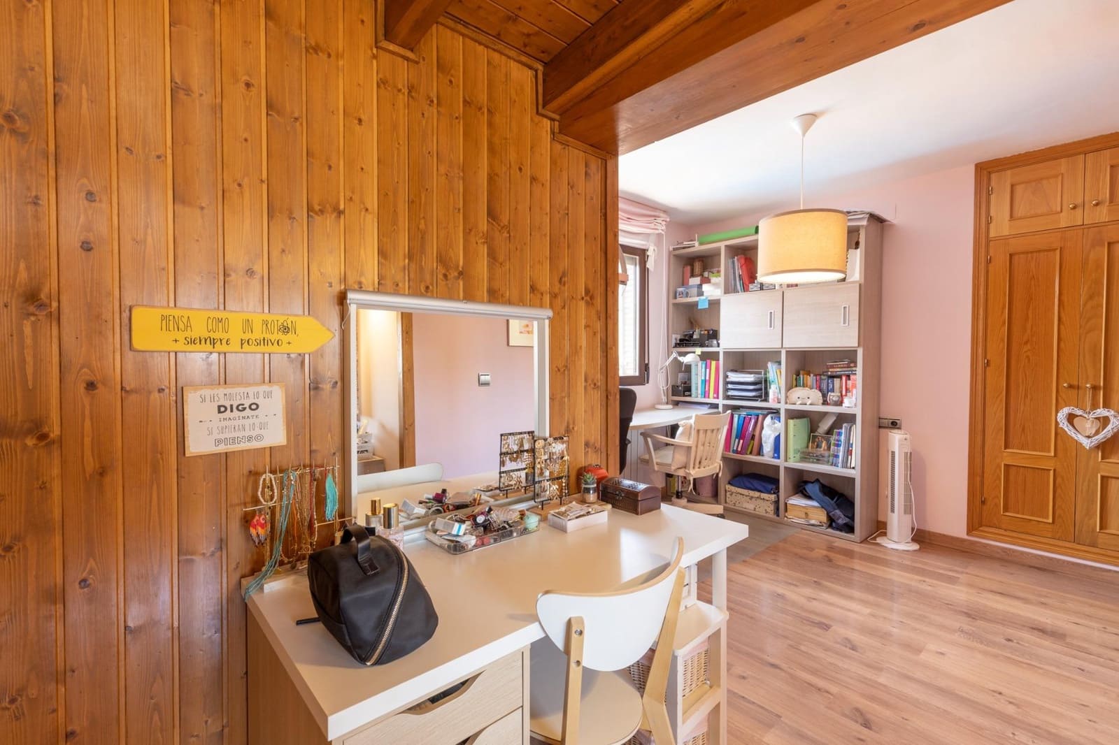 4 bedroom Villa for sale in La Zubia with pool garage - € 389,000 (Ref: 9924598)